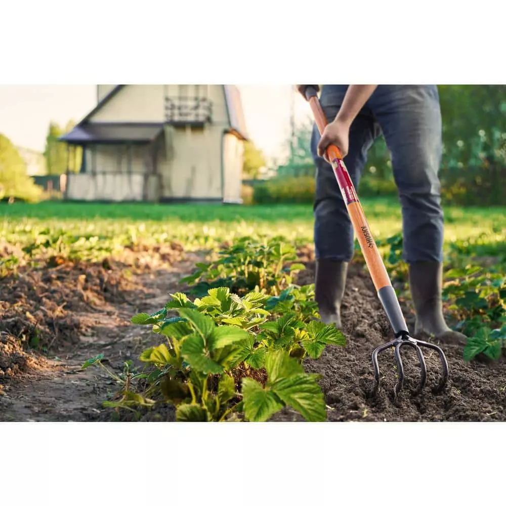 Husky 51 in. L Wood Handle 4-Tine Cultivator 7 Husky 51 in. L Wood Handle 4-Tine Cultivator - Image 5