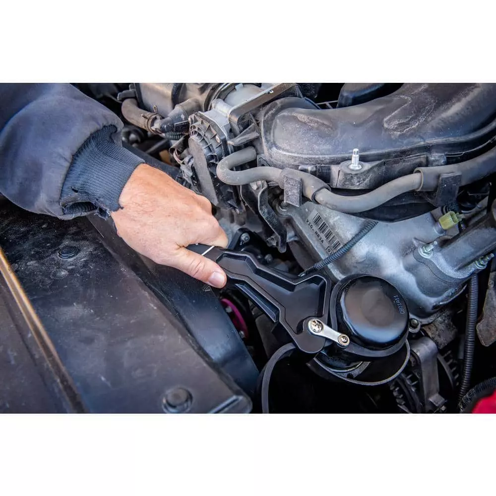 Husky 8 in. Strap Wrench 4 Husky 8 in. Strap Wrench - Image 2