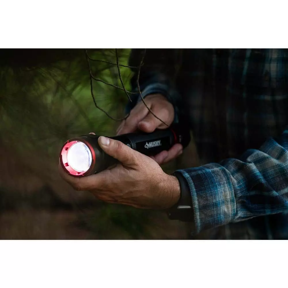 Husky 1500 Lumens Dual-Power Focusing LED Rechargeable Flashlight 3 Modes with USB Port and Rechargeable Battery 7 Husky 1500 Lumens Dual-Power Focusing LED Rechargeable Flashlight 3 Modes with USB Port and Rechargeable Battery - Image 5