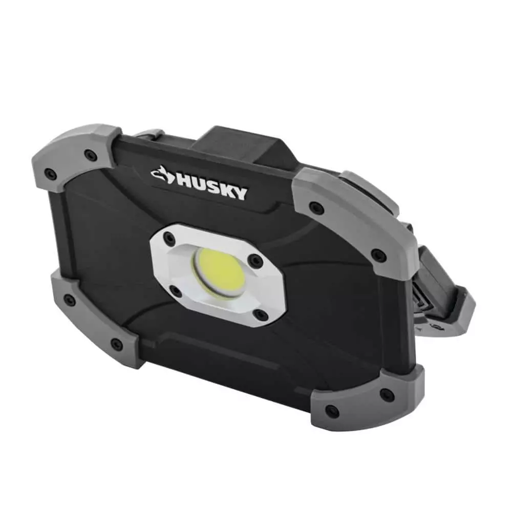 Husky 700 Lumens LED Utility Light 11 Husky 700 Lumens LED Utility Light - Image 11