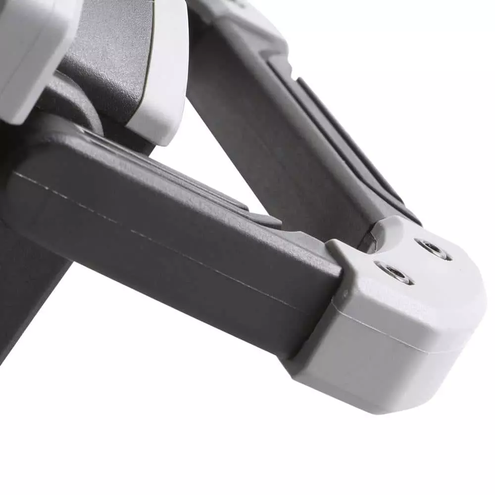 Husky 700 Lumens LED Utility Light 3 Husky 700 Lumens LED Utility Light - Image 3