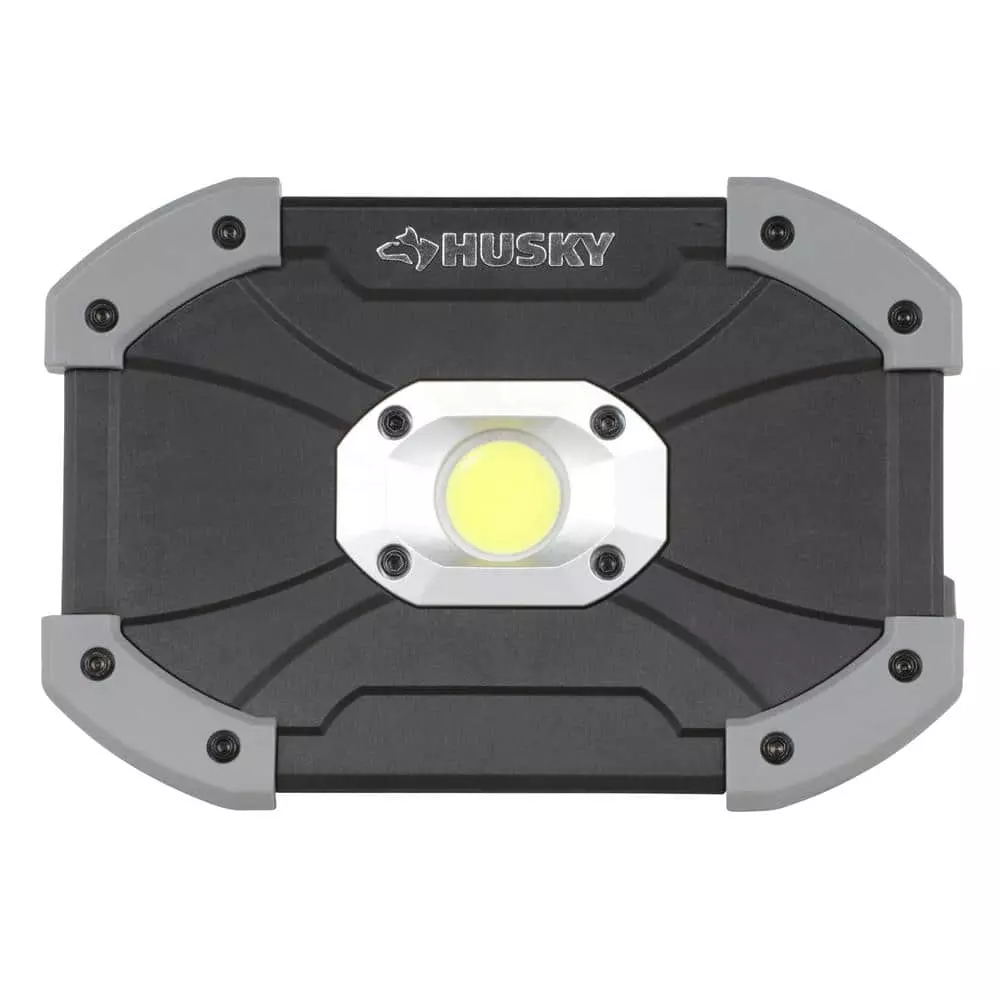 Husky 700 Lumens LED Utility Light 2 Husky 700 Lumens LED Utility Light - Image 2