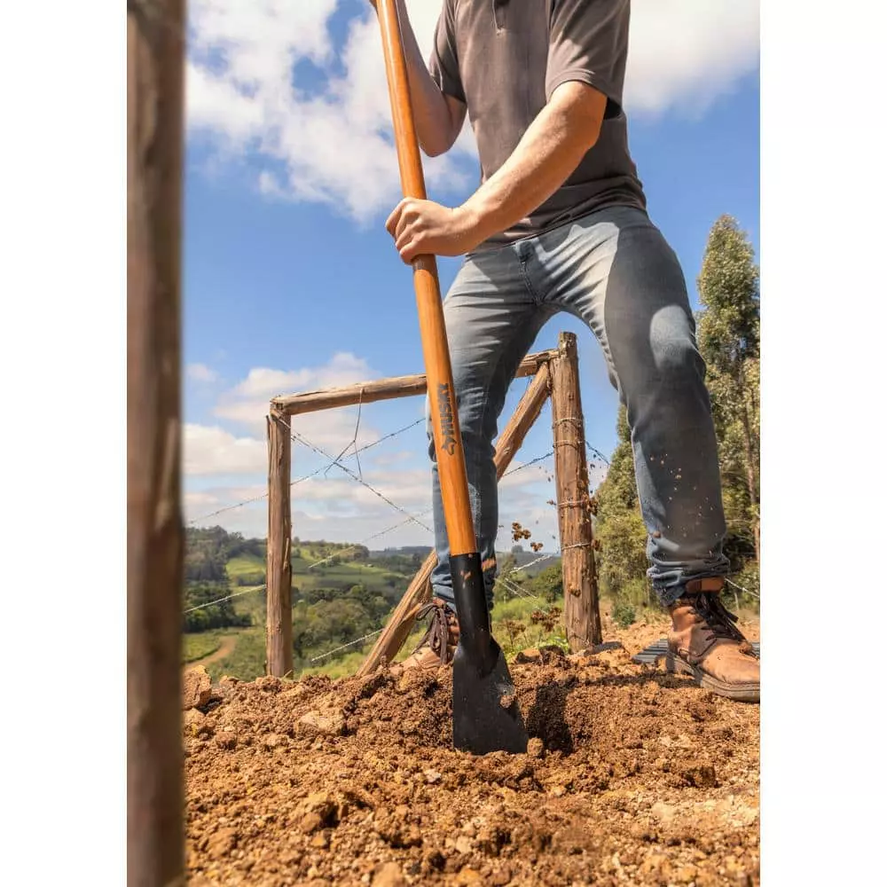 Husky 51 in. Carbon Steel Blade Ice Scraper 7 Husky 51 in. Carbon Steel Blade Ice Scraper - Image 5