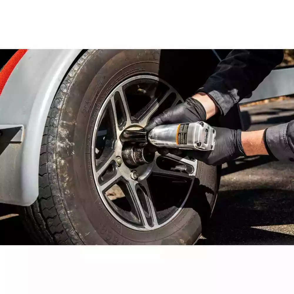 Husky 1/2 in. Drive Impact Socket Set, SAE in Blow Molded Case (11-Piece) 11 Husky 1/2 in. Drive Impact Socket Set, SAE in Blow Molded Case (11-Piece) - Image 9