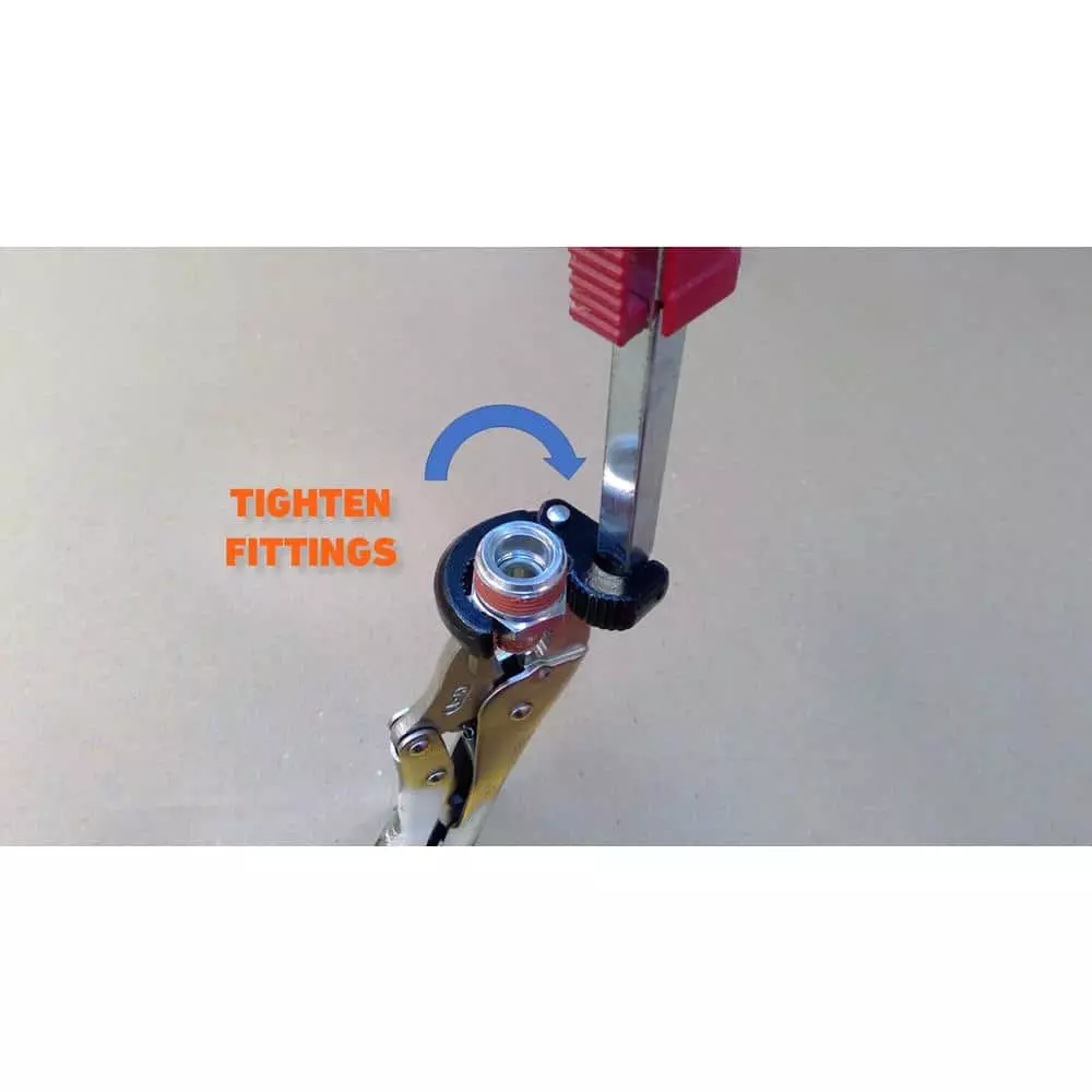 Husky 1-1/2 in. Quick-Release Telescoping Basin Wrench 13 Husky 1-1/2 in. Quick-Release Telescoping Basin Wrench - Image 11