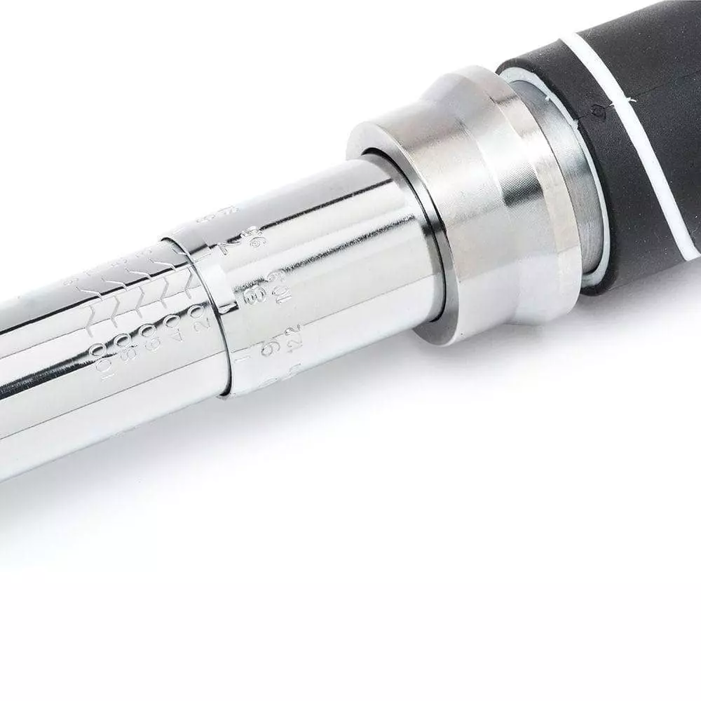 Husky 40 in./lbs. to 200 in./lbs. 1/4 in. Drive Torque Wrench 5 Husky 40 in./lbs. to 200 in./lbs. 1/4 in. Drive Torque Wrench - Image 3