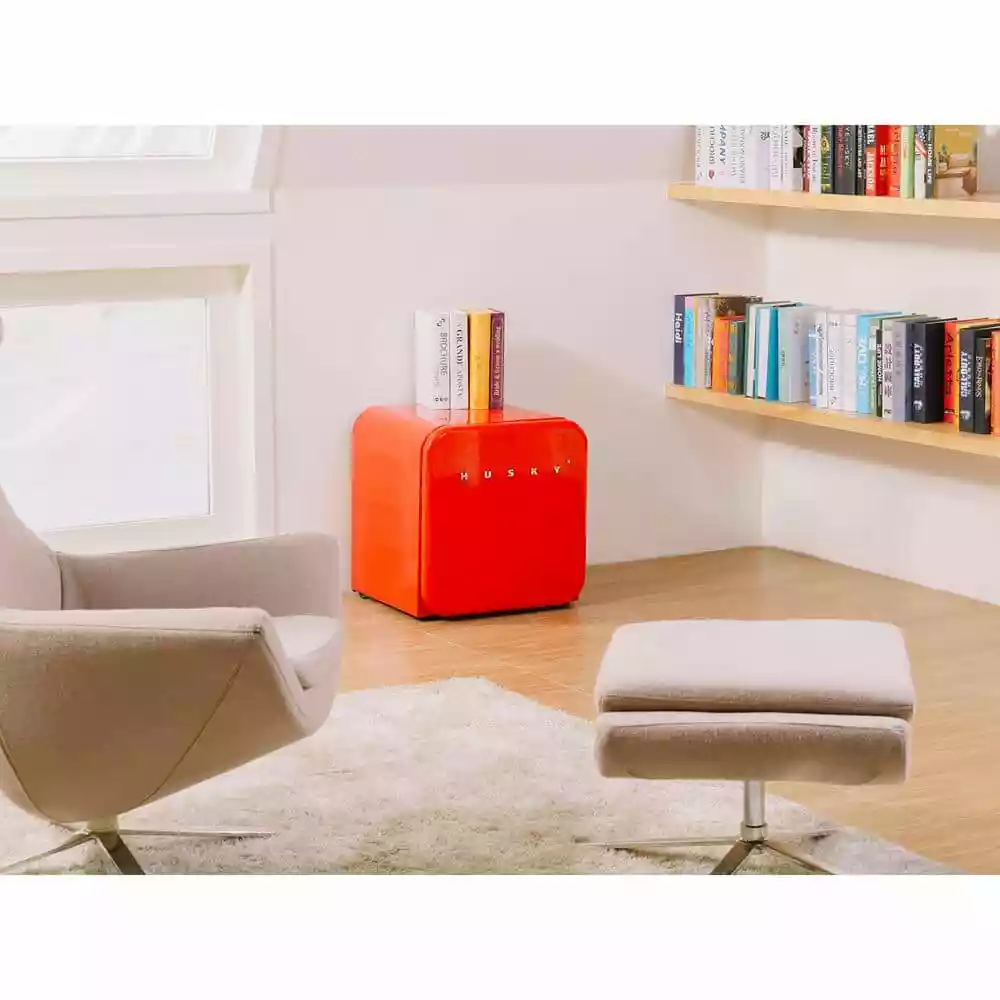 Husky 1.51 Cu. ft. 40-Can Retro Freestanding Quiet Compact Countertop Mini Fridge with Reversible Door without Freezer (Red) 8 Husky 1.51 Cu. ft. 40-Can Retro Freestanding Quiet Compact Countertop Mini Fridge with Reversible Door without Freezer (Red) - Image 7